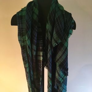 Mod Clothe Blanket Scarf; Green & Blue Plaid